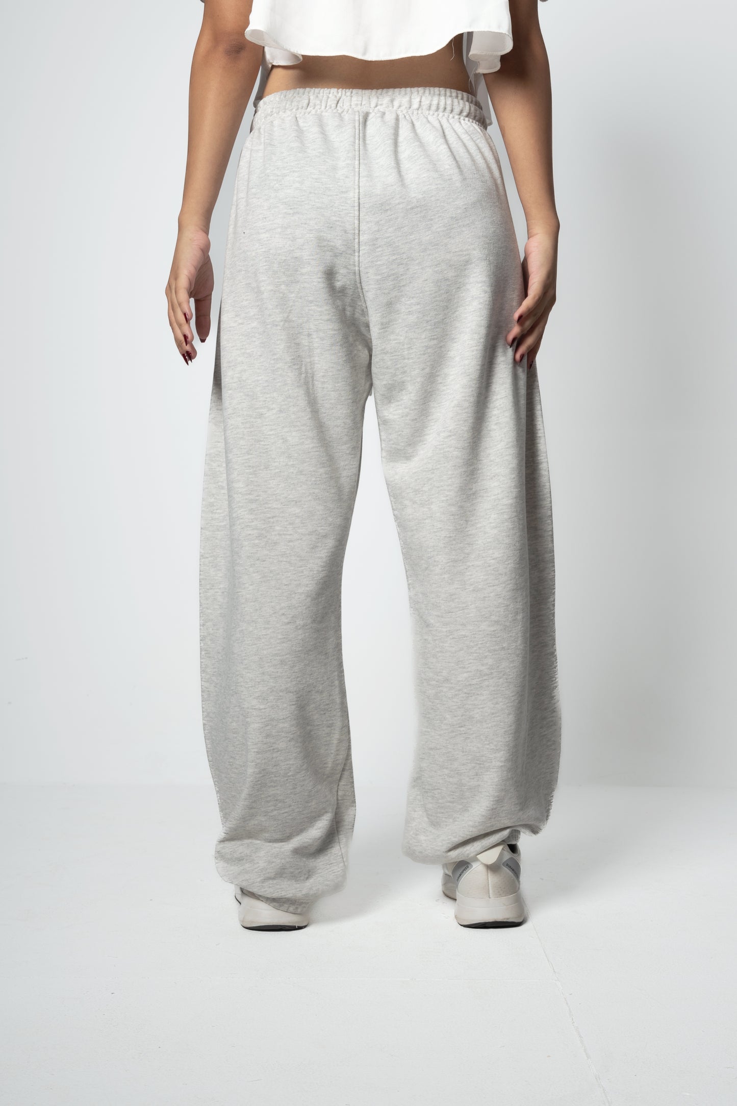 WIND'S GRAY PANTS BALLON-FIT